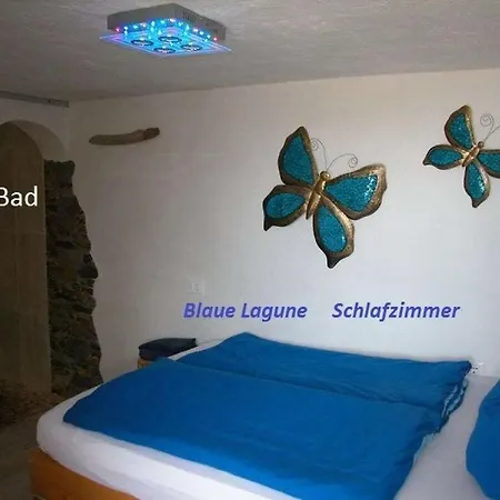 Castel Smeralda Comfortable Holiday Villa *
